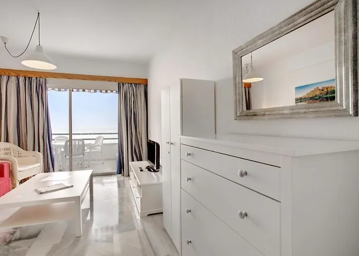 Club Atlantis 223 Апартаменти *