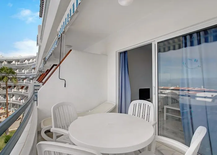 Club Atlantis 223 * Адехе